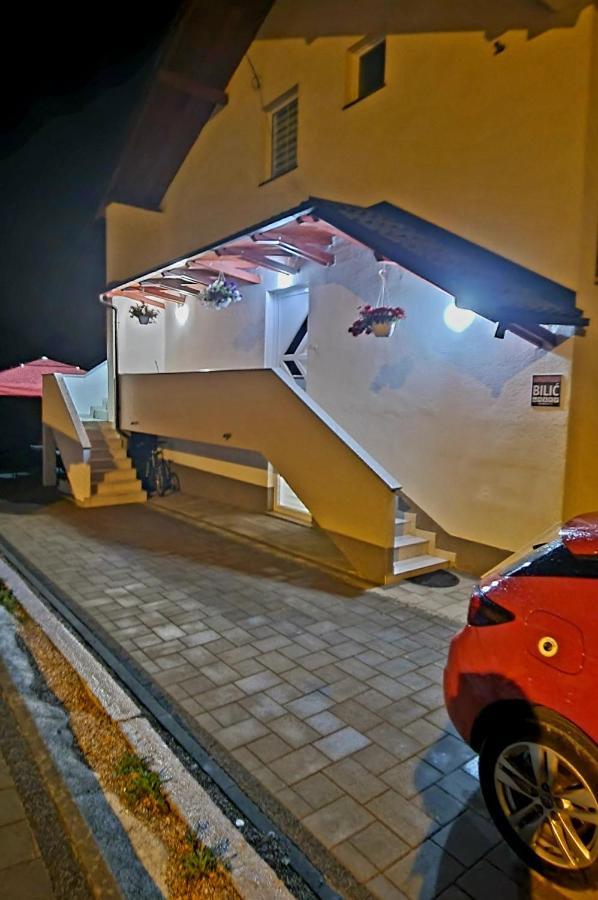 Apartmani Bilic 科雷尼察 外观 照片