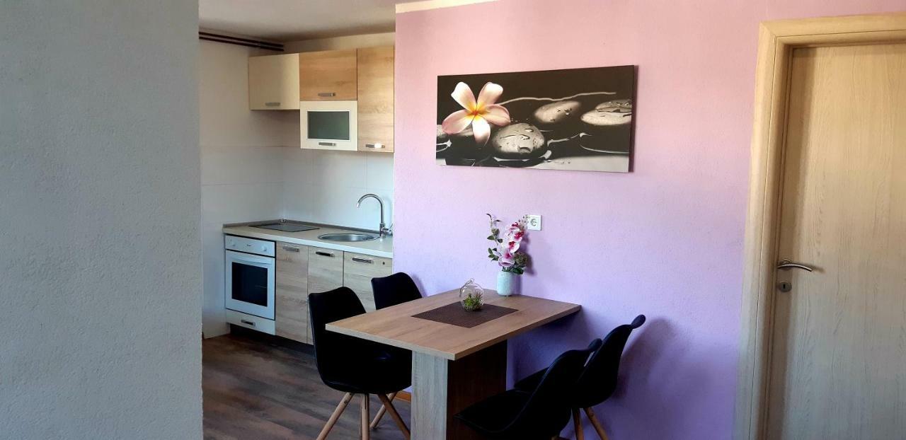 Apartmani Bilic 科雷尼察 外观 照片