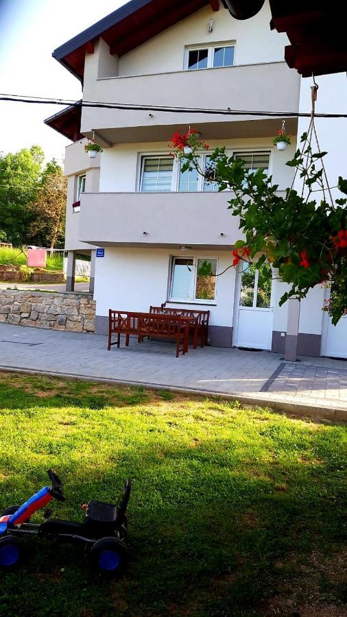 Apartmani Bilic 科雷尼察 外观 照片